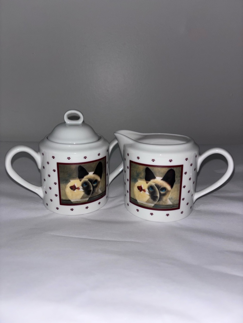 Lowell Herrero vintage Siamese cat w/ fishbowl sugar & creamer set 1986 Vandor